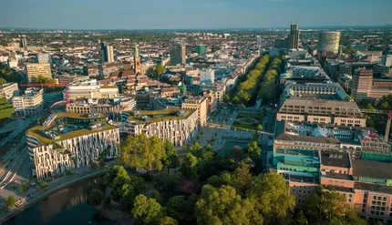 https://images.city-touring.com/1755161195071-large.webp