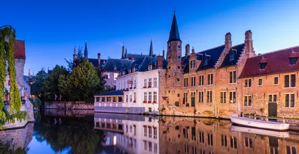canal night