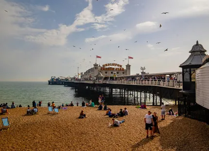 Brighton: Seaside, Lanes Shopping, and the Royal Pavilion