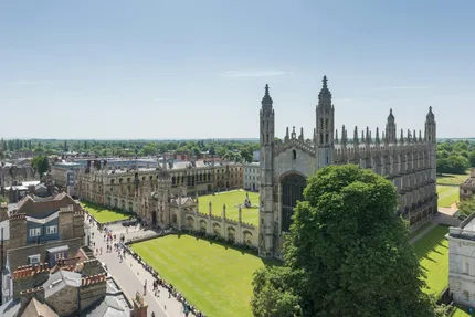 Cambridge: Punting, Colleges, and Museum Stops