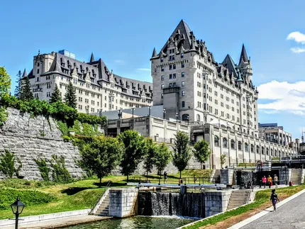 Ottawa (Parliament Hill and national museums)