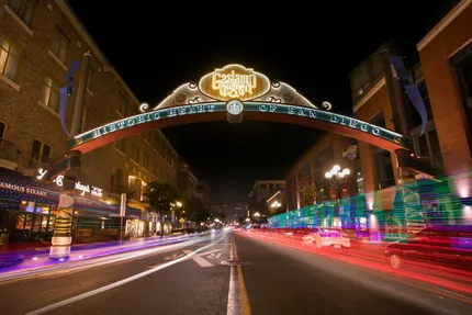 gaslamp